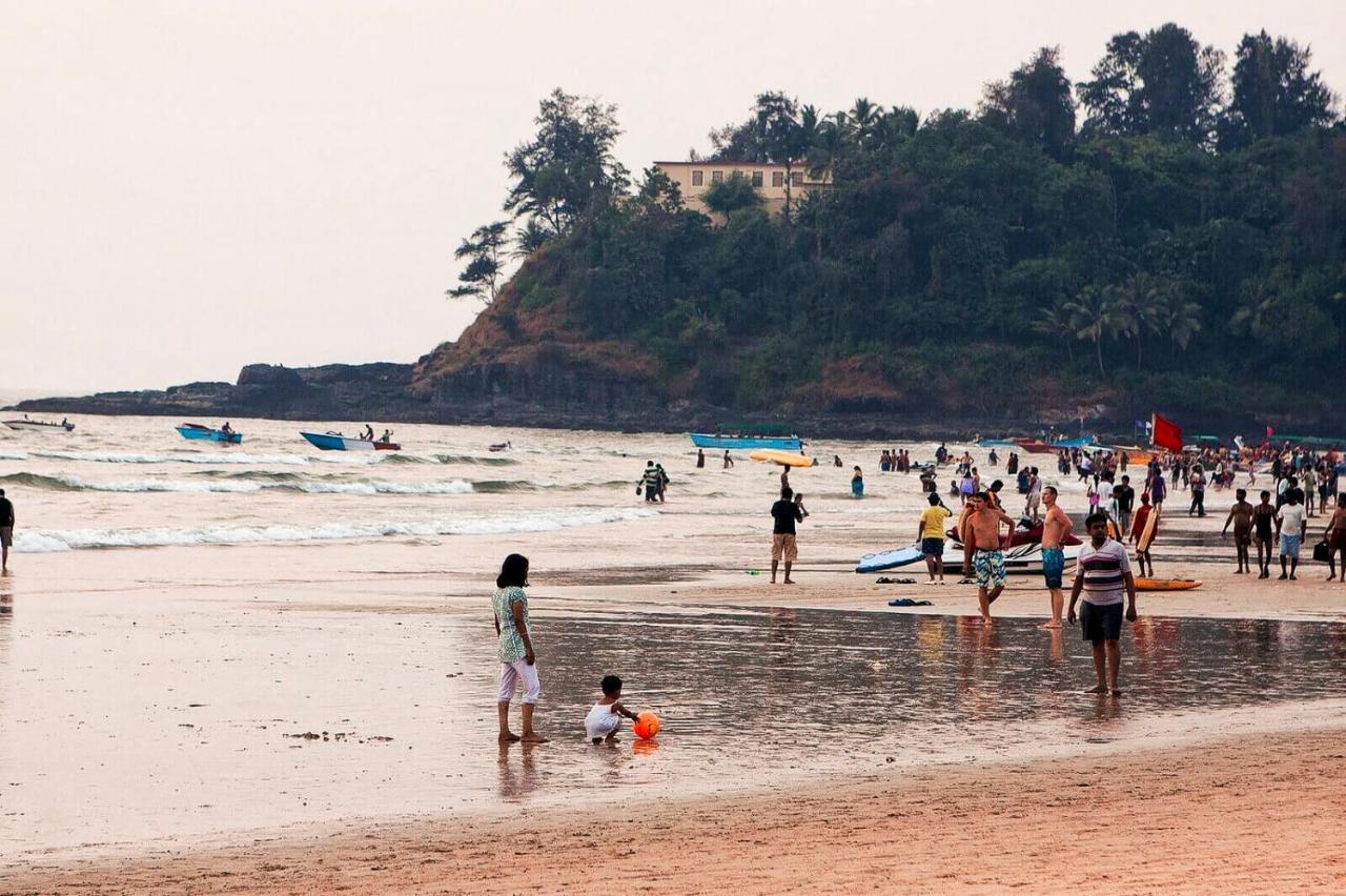 Baga Beach Inn Bagian luar foto